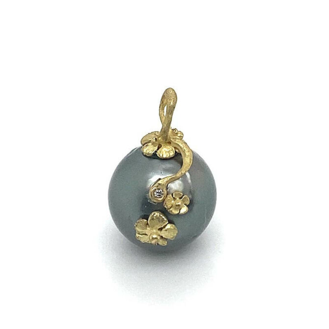 18K Black Tahitian Pearl Pendant