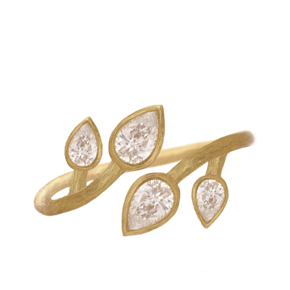 laurie-kaiser_LK5349_white-pear-diamonds-in-yellow-gold