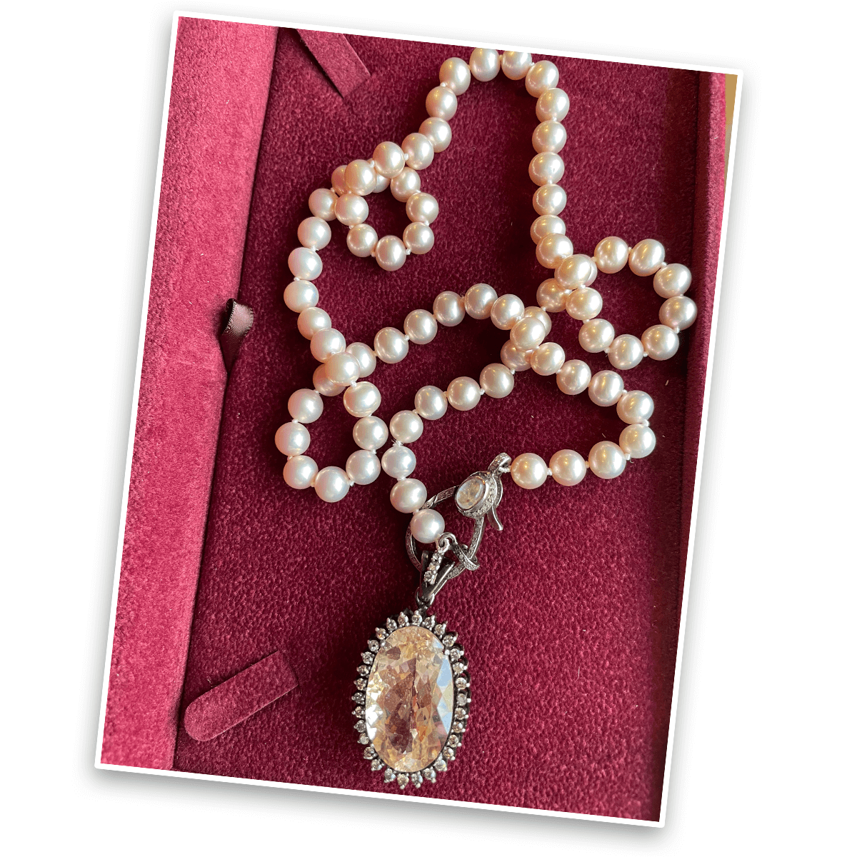 Pearl Necklace with Pendant