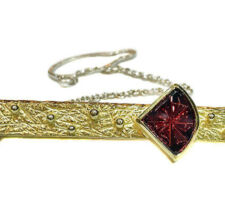 Stunning John Dyer garnet purchased at our Gemstone Roundtable and set in 18k yellow gold by Liaung Chung Yen.